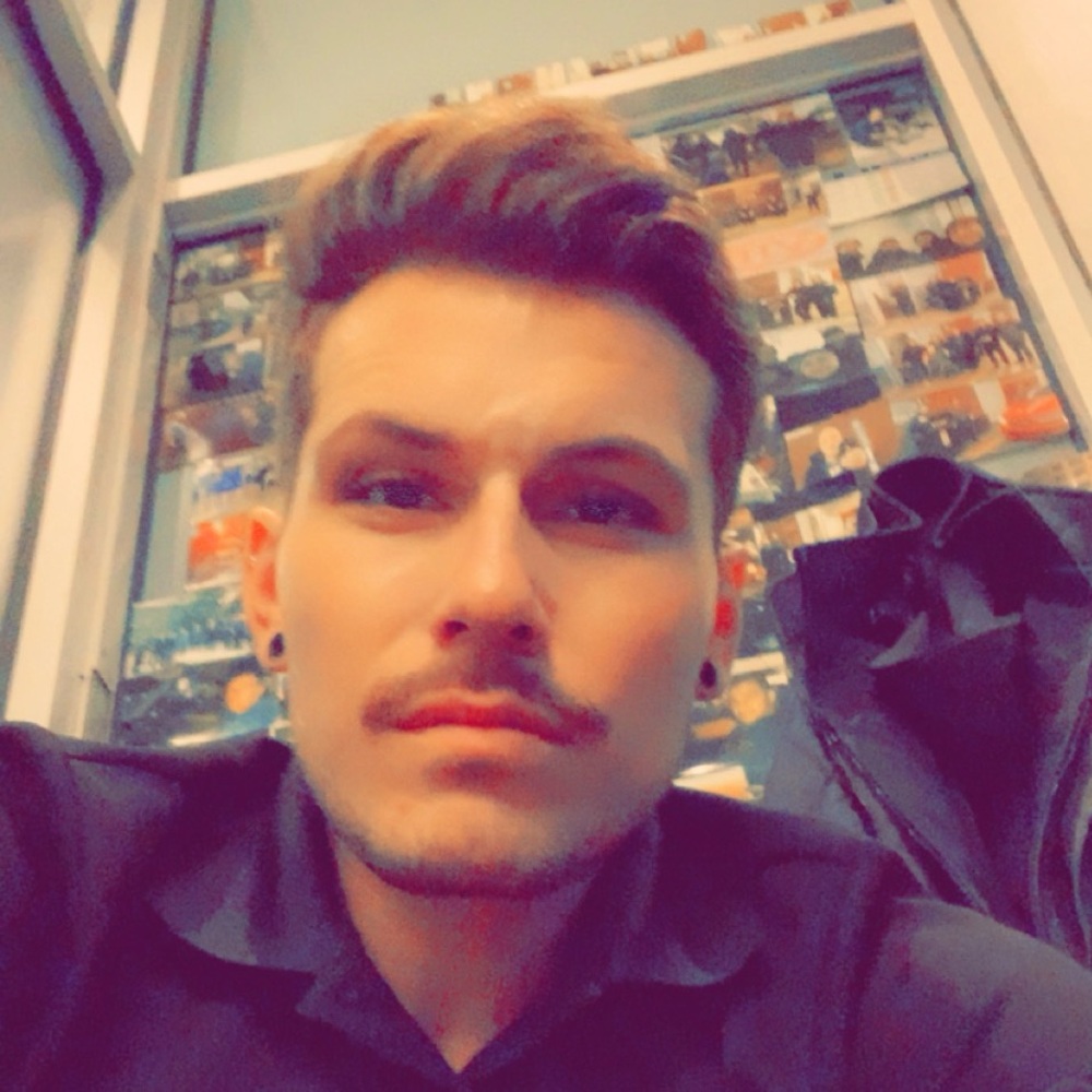 Meet your Posher, Brett